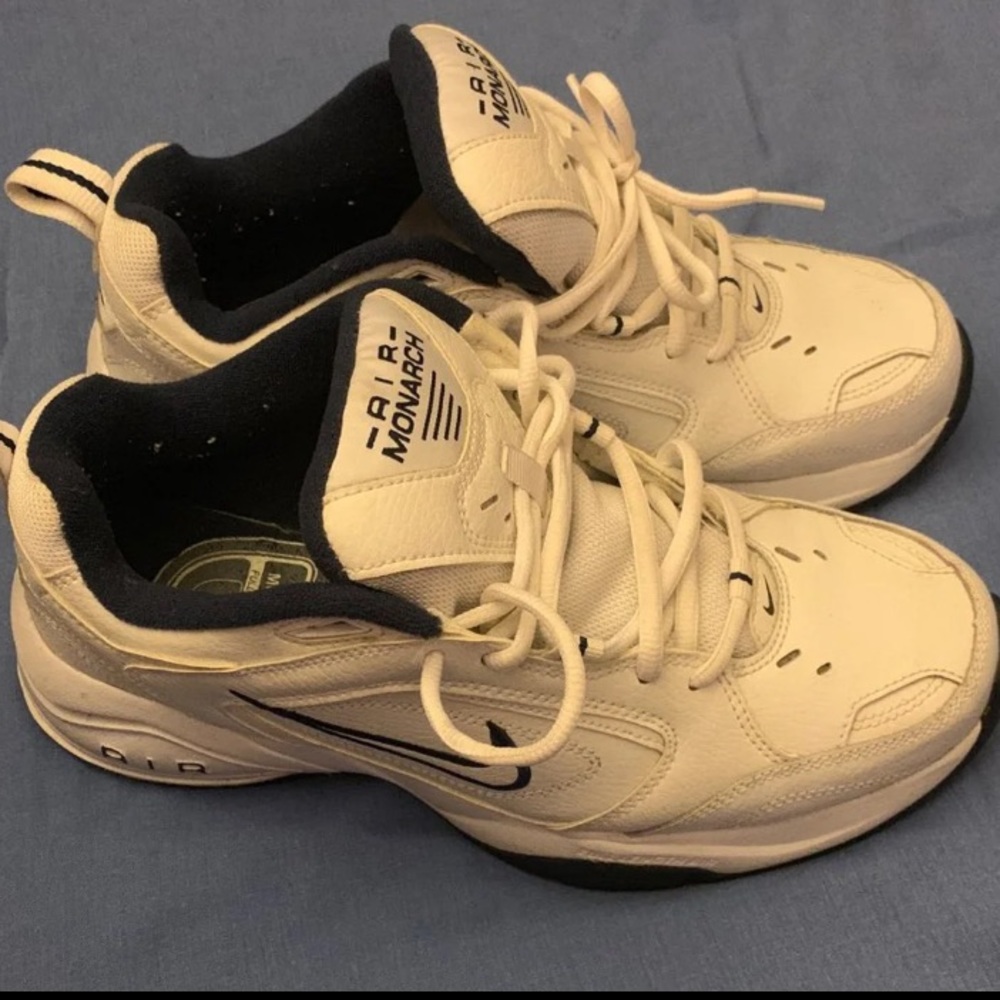Nike Air monarch